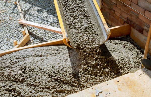 Cement Walkway Pouring in Salem